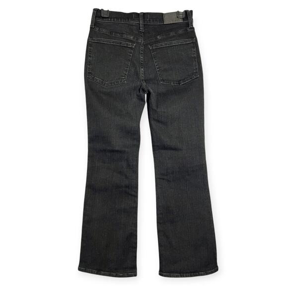 NWOT Madewell Mid-Rise Kick Out Jeans Size 27 Black Stretch Denim - Picture 2 of 8